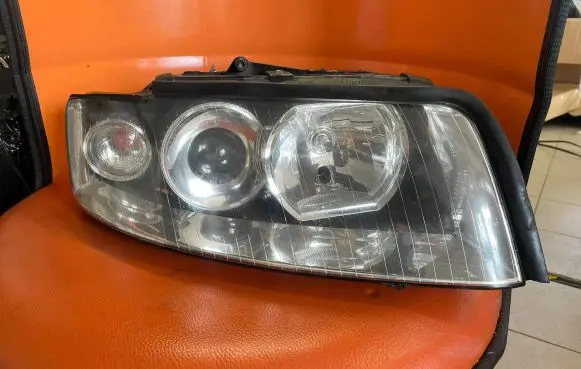 Audi A4 S4 B6 8E 8H Headlight/headlamp