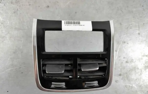 Volvo XC90 Rear air vent grill 31365121