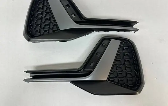 Audi A1 Front bumper lower grill 82A807833B 82A807834B 82A807833