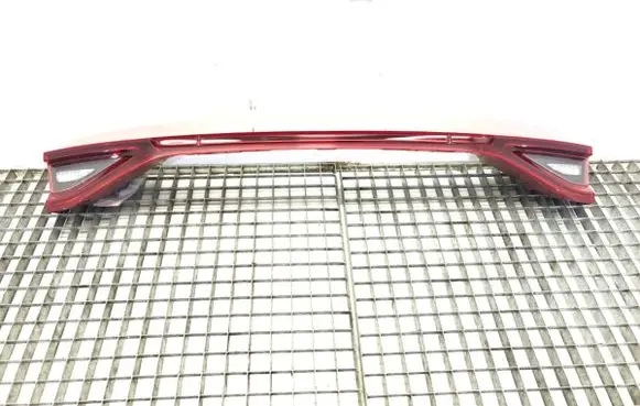 Trunk door license plate light bar