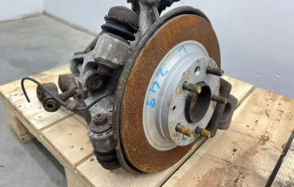 Mazda MX-5 NC Miata Front wheel hub spindle knuckle 