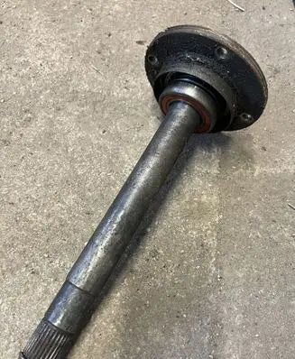 Mitsubishi Pajero Front driveshaft