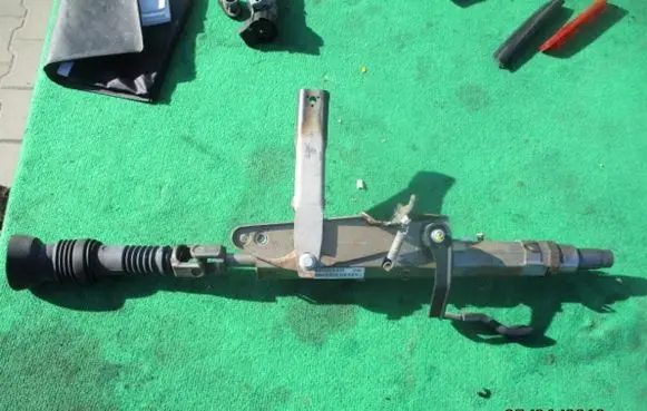 Volkswagen Transporter - Caravelle T5 Steering wheel axle 7E1419501E