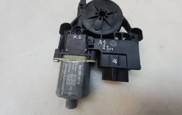 Audi A1 Rear door window regulator motor 5Q0959407D