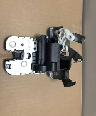 Skoda Kamiq Tailgate/trunk/boot lock/catch/latch 654827505