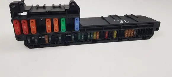 BMW 5 E60 E61 Fuse module 6957330 6114695733002