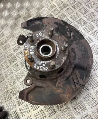 Subaru Outback Front wheel hub