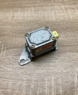 Subaru Impreza II Airbag deployment crash/impact sensor 2523000690 98235FE000