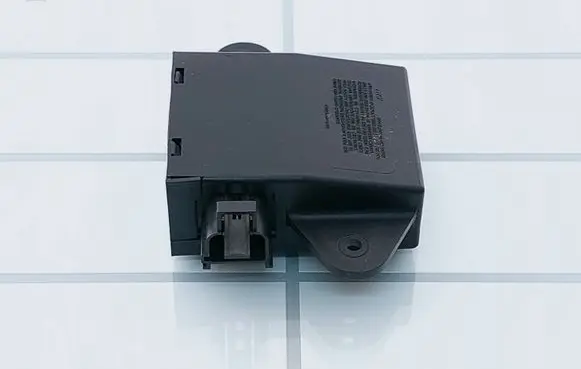 Chrysler Town u0026 Country IV Keyless (KESSY) go control unit/module 04686473AA