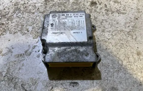 Volkswagen Touran I Airbag control unit/module 1T0909605D 5WK43828 02H021S0100