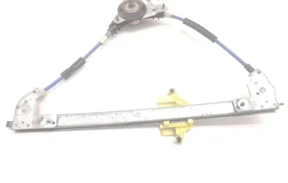 Rear door manual window regulator