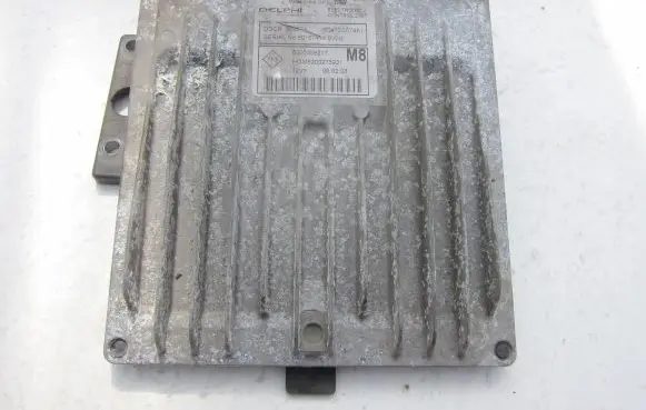 Nissan Micra Engine control unit/module 8200275921 R0410C041B