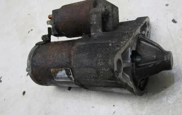 Mazda 2 Starter motor M000T24971ZT
