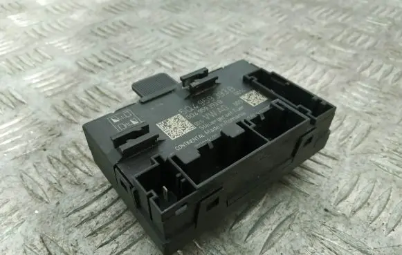 Volkswagen Golf VII Door control unit/module 5Q4959393B