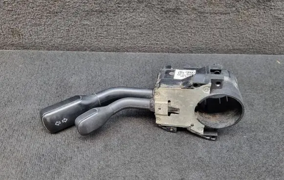 Audi A4 S4 B5 8D Indicator stalk 4D0953513D