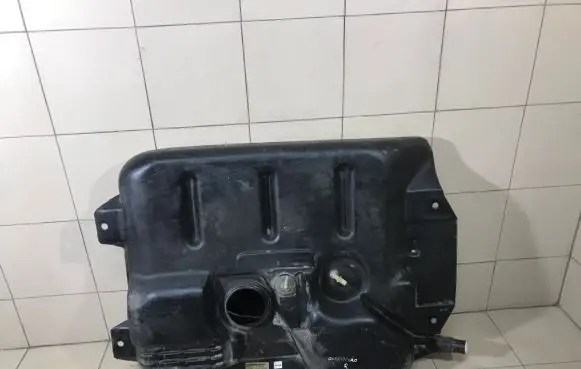 Opel Vivaro Fuel tank 8200084189F 7700313000