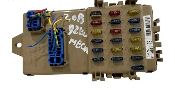 Subaru Forester SG Fuse module 201256