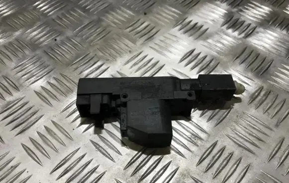 BMW 3 E36 Central locking motor 