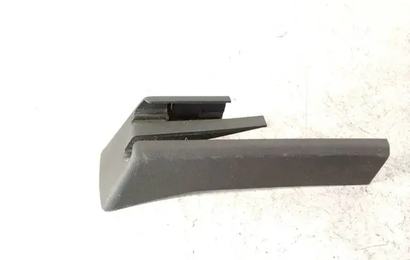 Volkswagen Touareg I Front passenger seat rail trim 7L0881478C