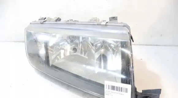 Skoda Fabia Mk1 (6Y) Headlight/headlamp