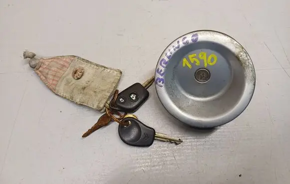 Citroen Berlingo Fuel tank cap 