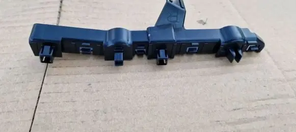 Nissan Qashqai Front bumper mounting bracket 622224EA0A