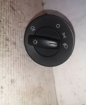 Skoda Octavia Mk2 (1Z) Light switch 1Z0941431B 74850