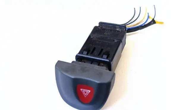 Renault Scenic I Hazard light switch 25174