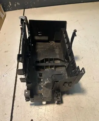 Opel Zafira C Battery box tray 13354420