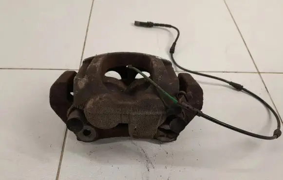 BMW X6 E71 Front brake caliper NOCODE