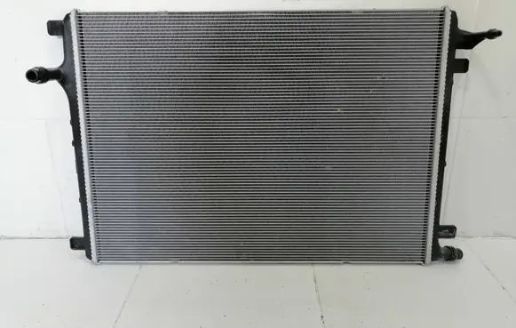 Mercedes-Benz C W206 Coolant radiator A0995009900
