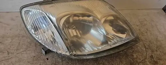 Toyota Corolla E120 E130 Headlight/headlamp 123480
