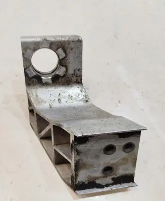 Mercedes-Benz C W205 Engine mount bracket A205