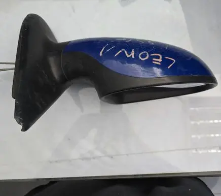 Seat Leon (1M) Manual wing mirror E1010763