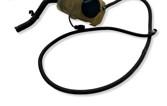 Volvo XC70 Coolant expansion tank/reservoir 30723929