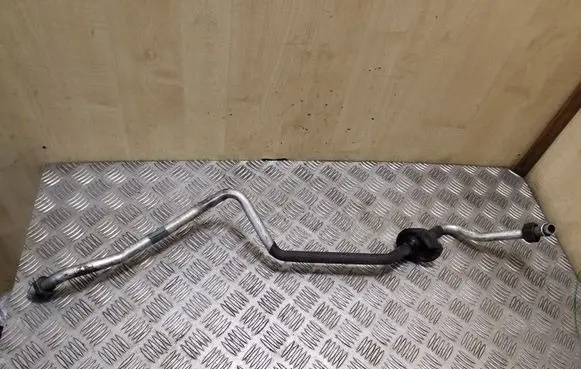 Air conditioning (A/C) pipe/hose