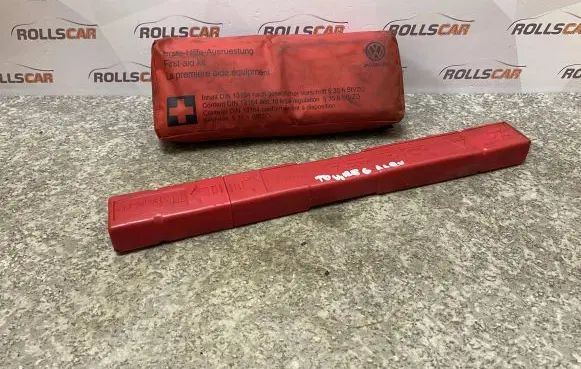 Volkswagen Touareg I First aid kit 2K0860282 7L0860251