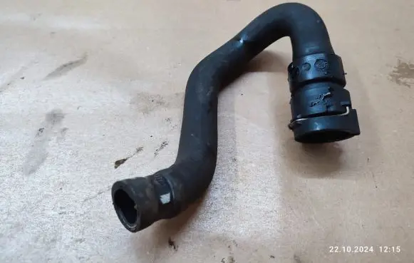 Volvo XC60 Engine coolant pipe/hose S0000379