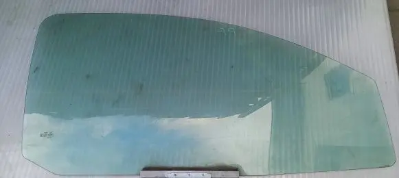 Ford Ka Front door window glass four-door