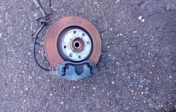 Citroen C4 Cactus Front wheel hub spindle knuckle