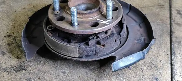 Hyundai ix35 Rear wheel hub