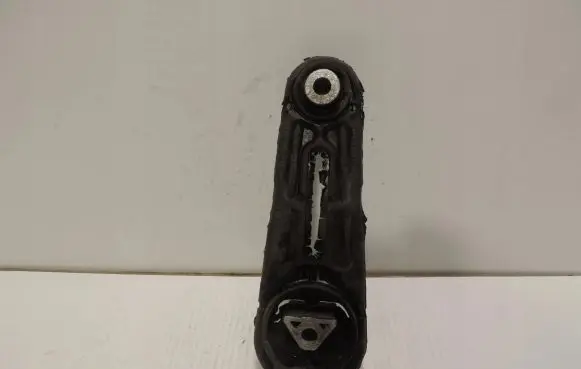 Renault Clio III Engine mount vacuum valve 8200042453