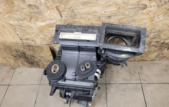 Interior heater climate box assembly