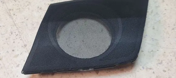 Side speaker trim/cover
