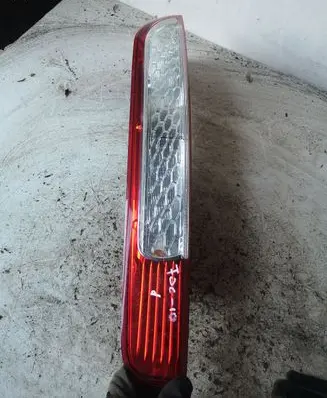 Ford Focus Rear/tail lights 8M5113404
