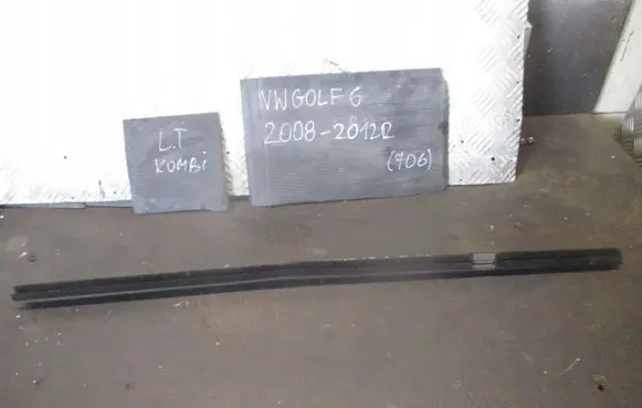 Volkswagen Golf VI Rubber seal loading door 