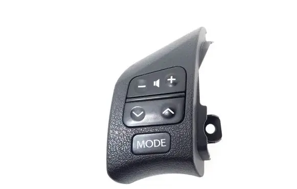 Lexus IS 220D-250-350 Steering wheel buttons/switches 