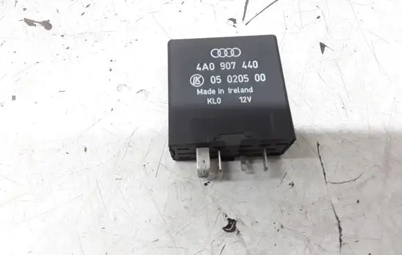 Audi A6 S6 C5 4B Other relay 4A0907440