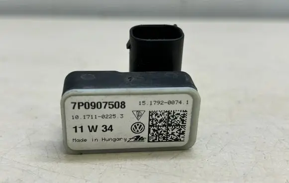 Porsche Cayenne (92A) Throttle position sensor 7P0907508