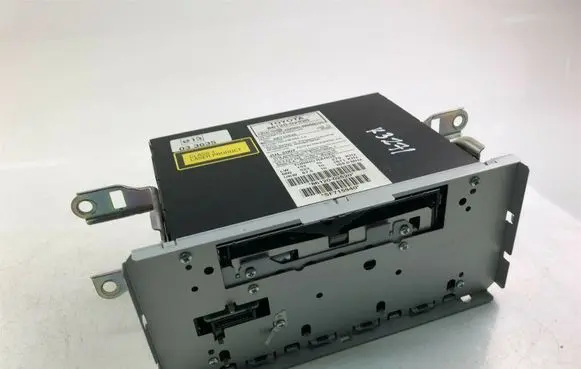 Toyota Auris 150 Radio/CD/DVD/GPS head unit 8612002520 K3271